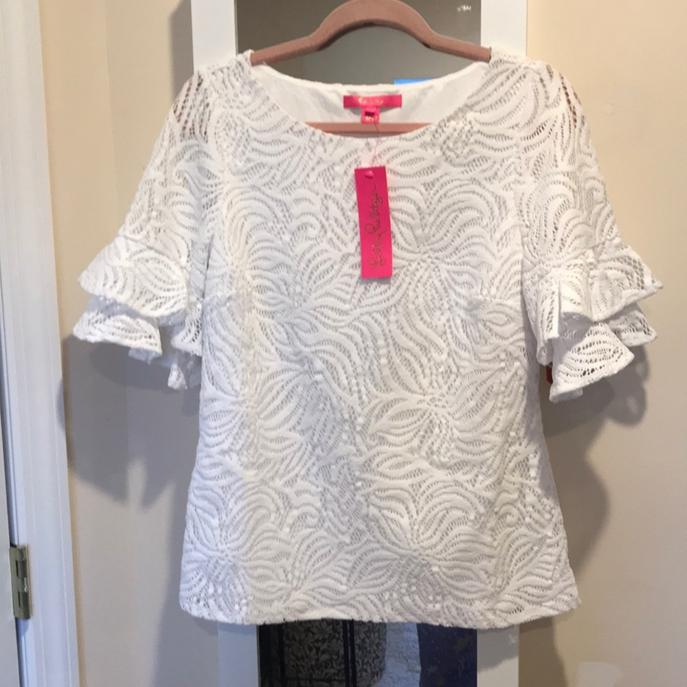 EUC Lilly Pulitzer lace top NEW LISTING